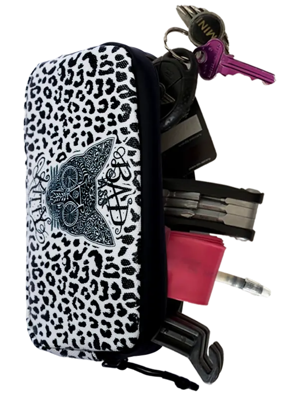 KITTY CYCLING WALLET