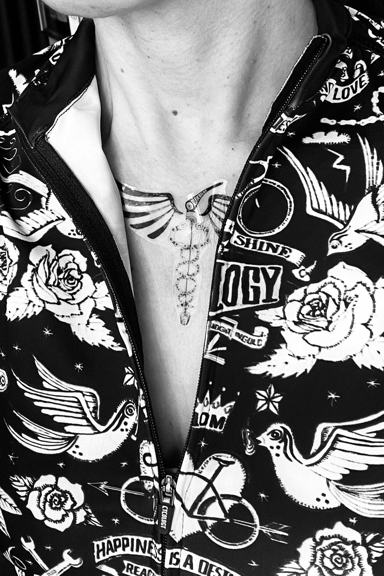TATTOO STICKER (Temporary tattoo)   SPIN DOCTOR
